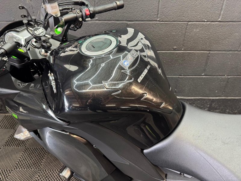 KAWASAKI Z1000