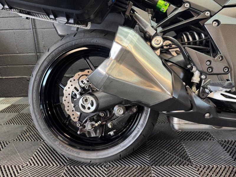 KAWASAKI Z1000
