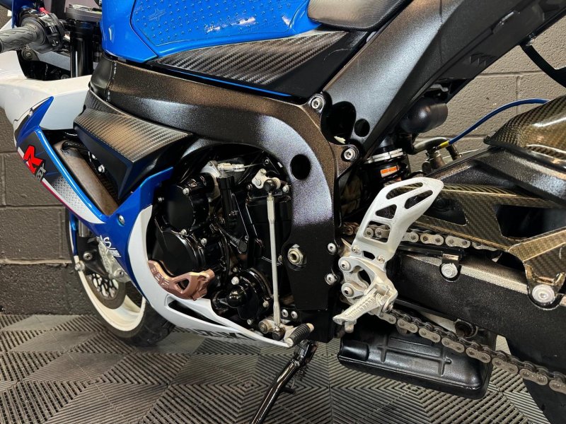 SUZUKI GSXR600