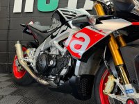 APRILIA Tuono 1100 V4