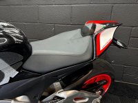 APRILIA Tuono 1100 V4