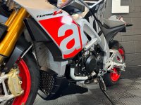 APRILIA Tuono 1100 V4