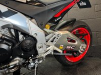 APRILIA Tuono 1100 V4