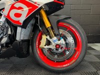 APRILIA Tuono 1100 V4