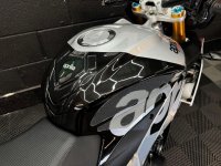 APRILIA Tuono 1100 V4