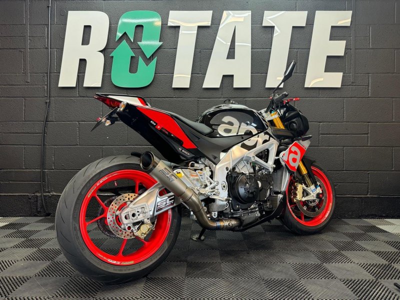APRILIA Tuono 1100 V4