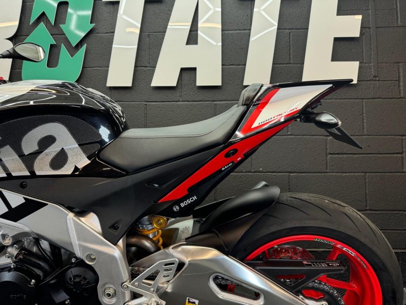 APRILIA Tuono 1100 V4