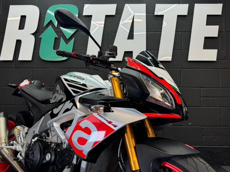 APRILIA Tuono 1100 V4