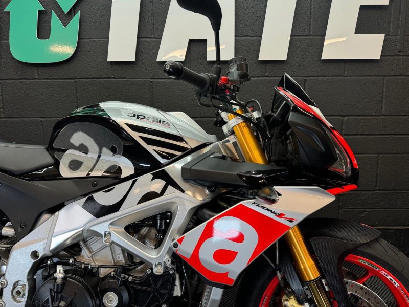APRILIA Tuono 1100 V4
