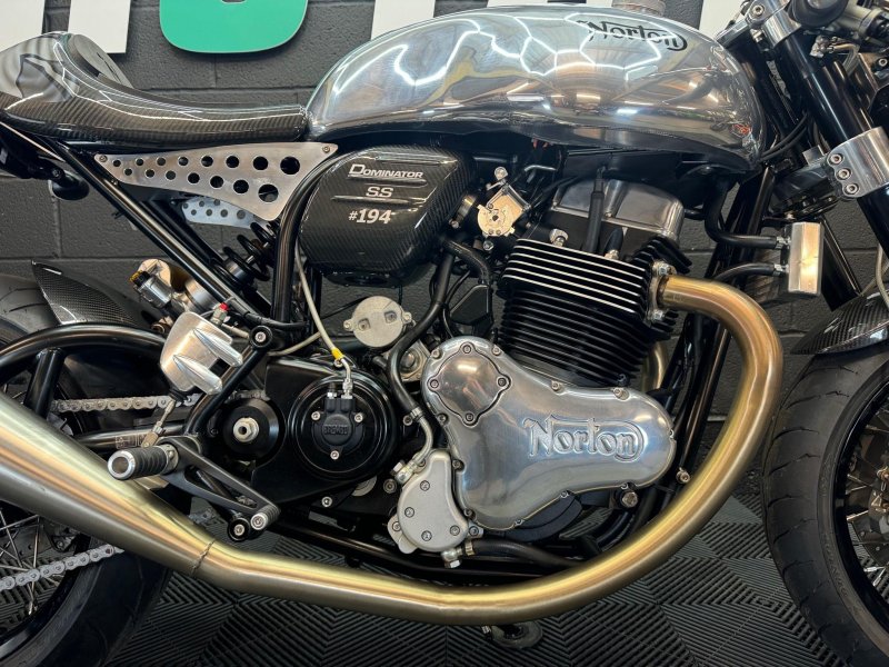 NORTON DOMINATOR