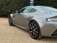 ASTON MARTIN VANTAGE