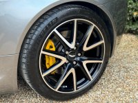 ASTON MARTIN VANTAGE