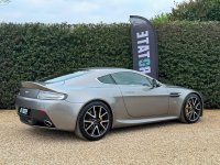 ASTON MARTIN VANTAGE