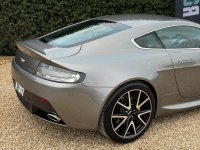 ASTON MARTIN VANTAGE