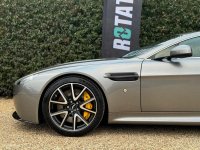 ASTON MARTIN VANTAGE