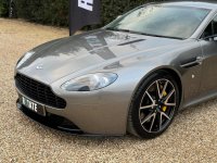 ASTON MARTIN VANTAGE