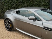 ASTON MARTIN VANTAGE
