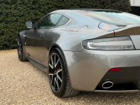 ASTON MARTIN VANTAGE