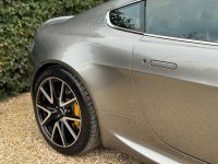 ASTON MARTIN VANTAGE