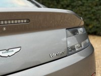 ASTON MARTIN VANTAGE