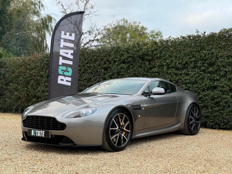 ASTON MARTIN VANTAGE