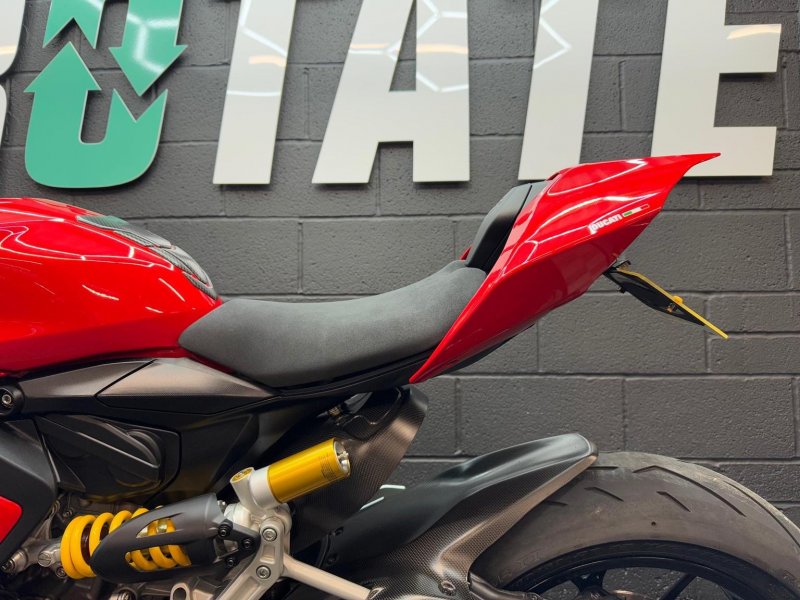 DUCATI PANIGALE V2