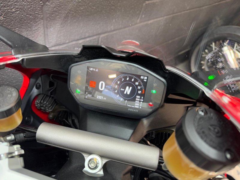 DUCATI PANIGALE V2