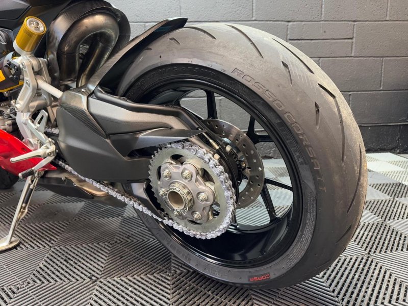 DUCATI PANIGALE V2