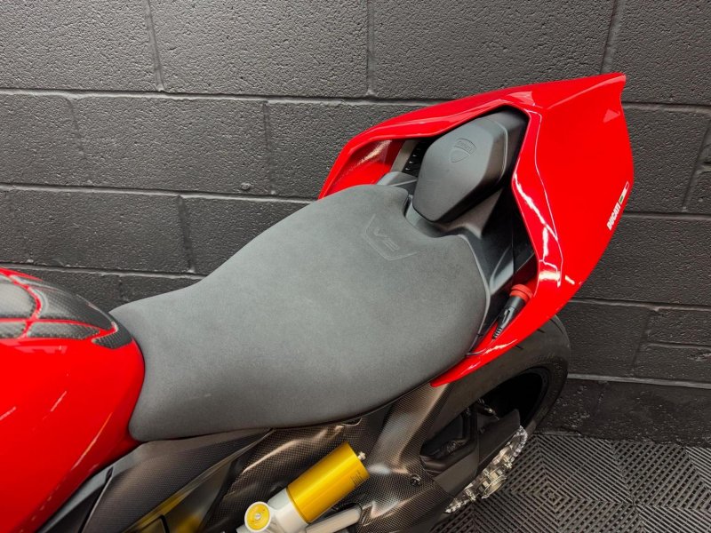 DUCATI PANIGALE V2