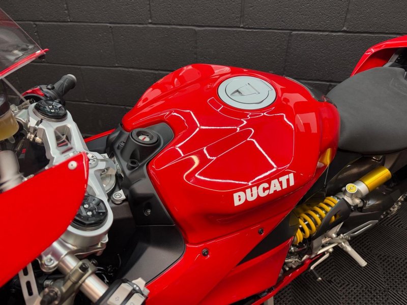 DUCATI PANIGALE V2