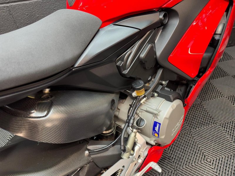 DUCATI PANIGALE V2