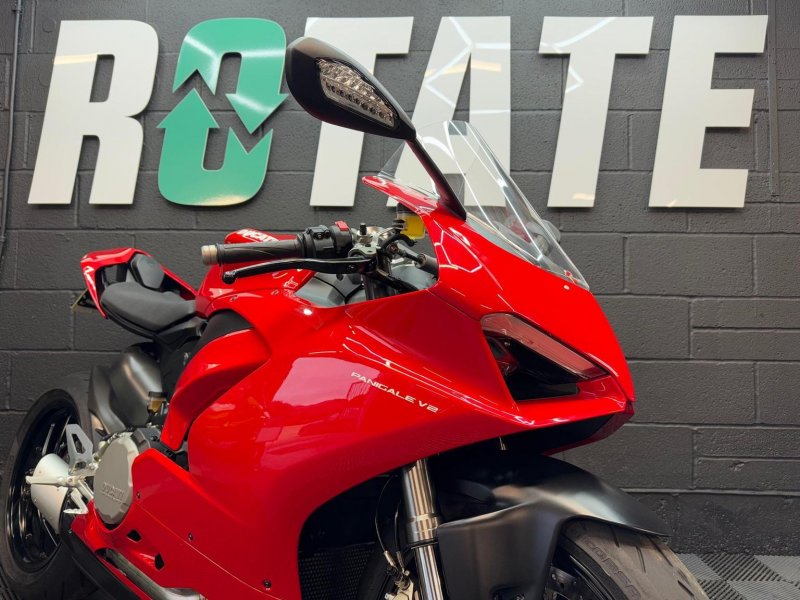 DUCATI PANIGALE V2
