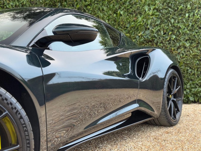 LOTUS EMIRA