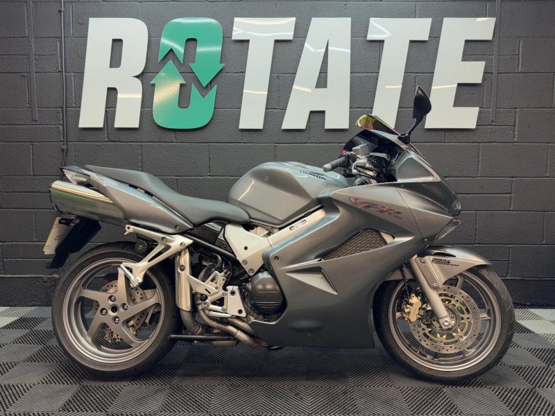 HONDA VFR800F