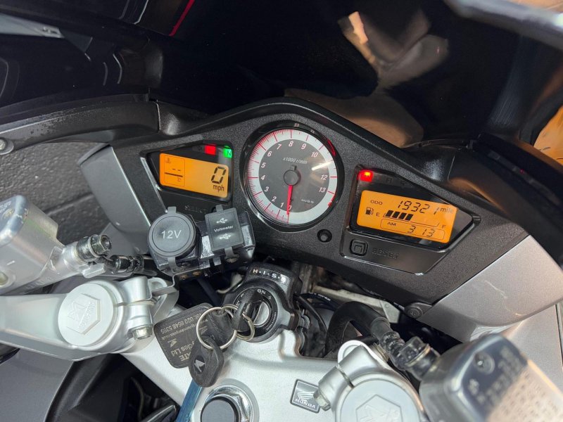 HONDA VFR800F