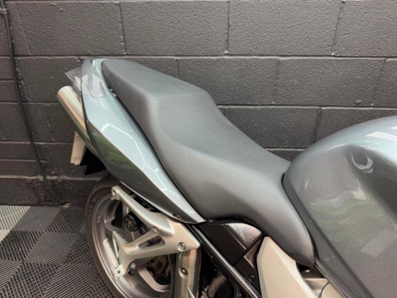 HONDA VFR800F