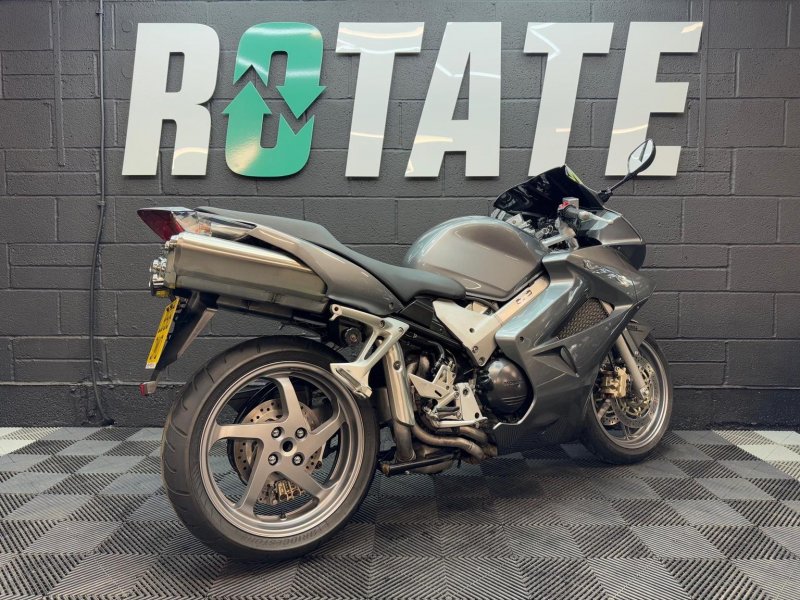 HONDA VFR800F