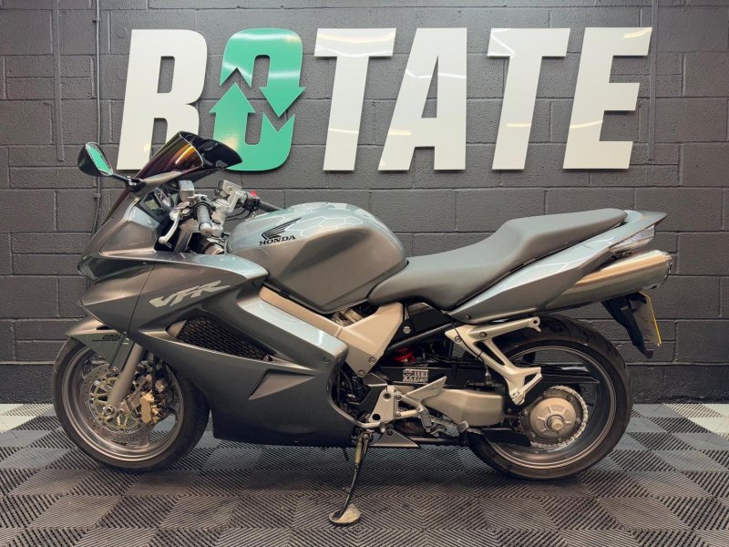 HONDA VFR800F
