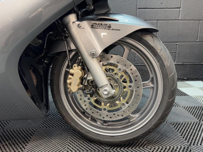 HONDA VFR800F