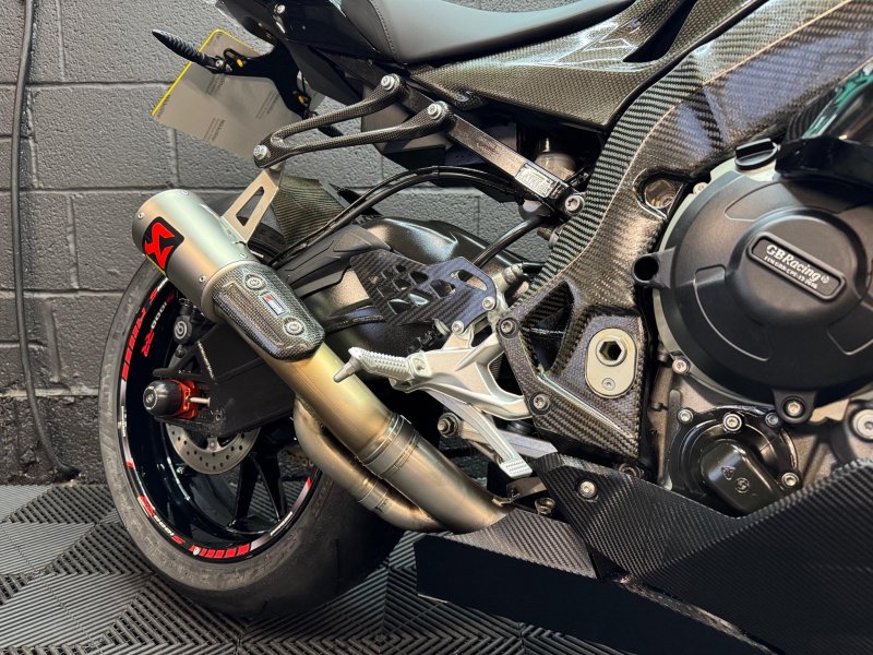 BMW S1000RR