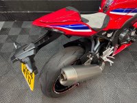 HONDA CBR1000RR-R FIREBLADE