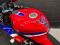 HONDA CBR1000RR-R FIREBLADE