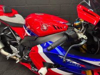 HONDA CBR1000RR-R FIREBLADE