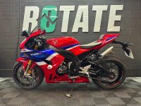 HONDA CBR1000RR-R FIREBLADE
