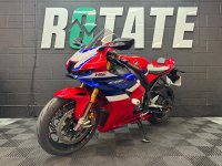 HONDA CBR1000RR-R FIREBLADE