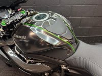 KAWASAKI Ninja H2
