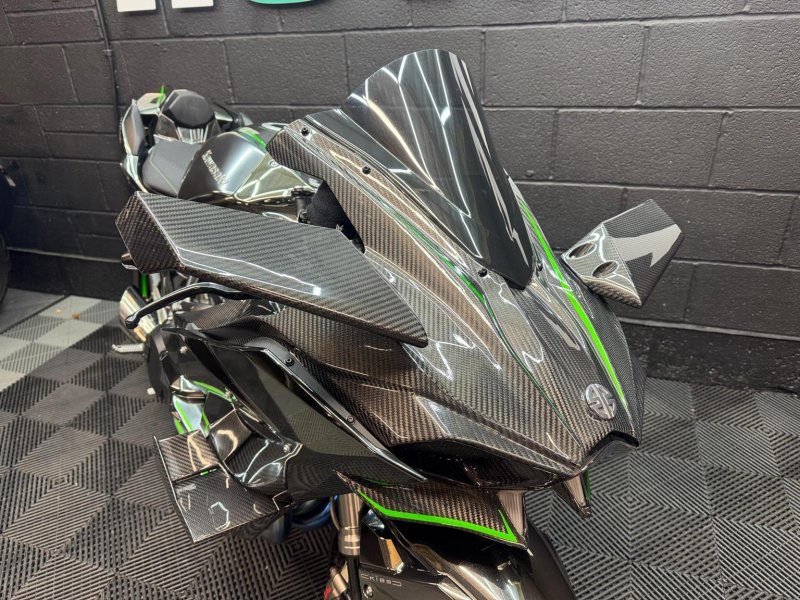 KAWASAKI Ninja H2