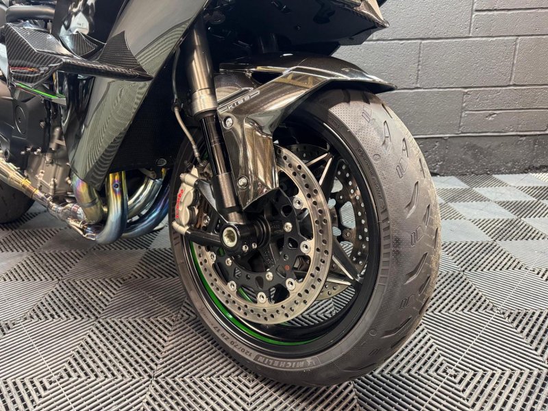 KAWASAKI Ninja H2