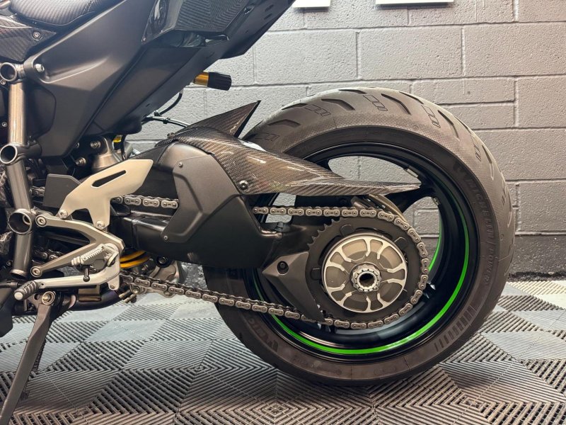 KAWASAKI Ninja H2