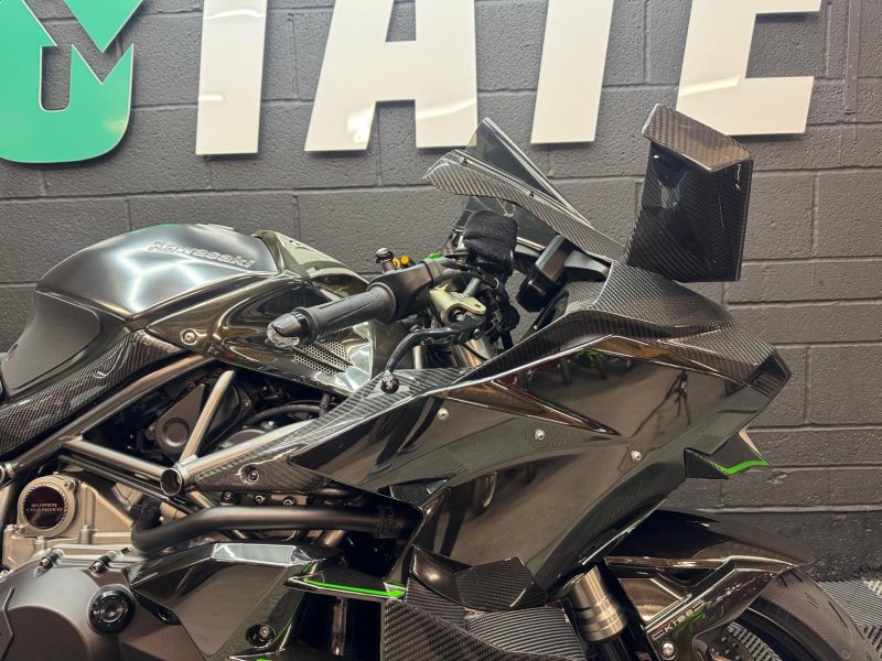 KAWASAKI Ninja H2